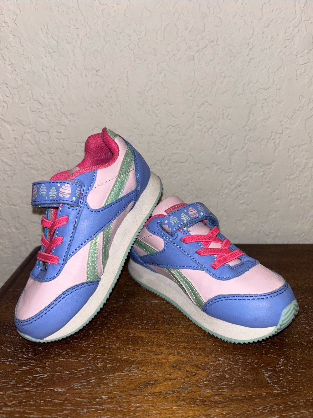 Reebok Cupcake Glitter Slip On Self-Attached Strap Classic Jogger Shoes